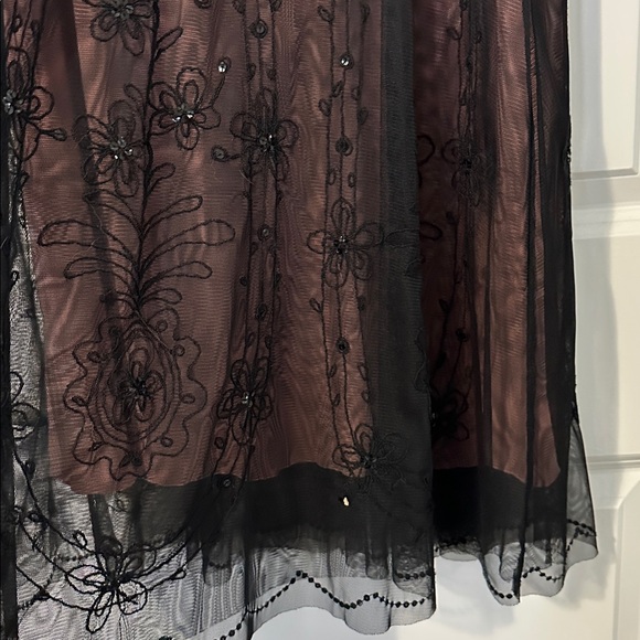 BCBGMaxAzria mesh floral beaded cocktail dress Sz 6 - Picture 6 of 11